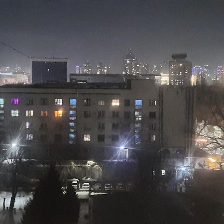 Apartment Shevchenko Panfilova Almaty Exterior foto