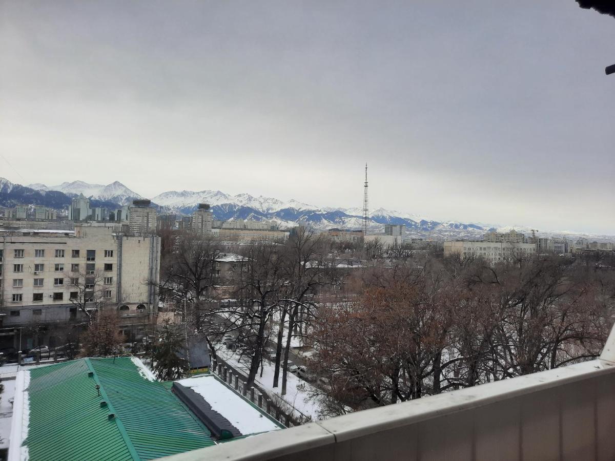 Apartment Shevchenko Panfilova Almaty Exterior foto